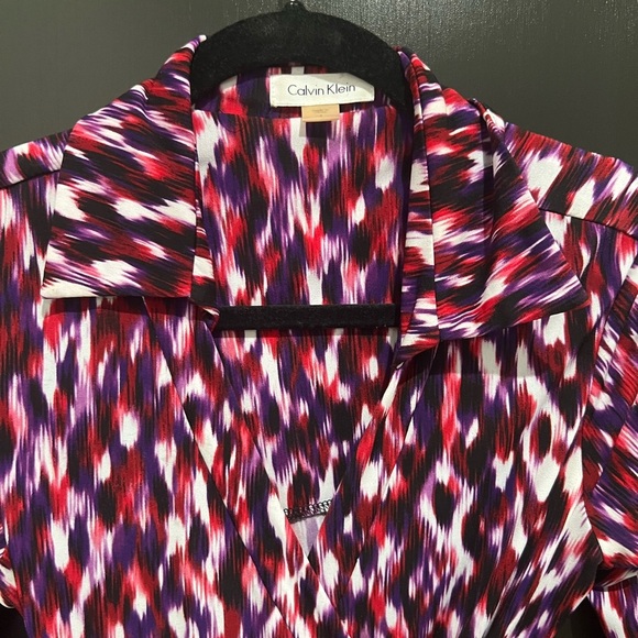 Calvin Klein Stylish Multicolor Red and Purple Patterned Wrap Dress - Picture 4 of 5